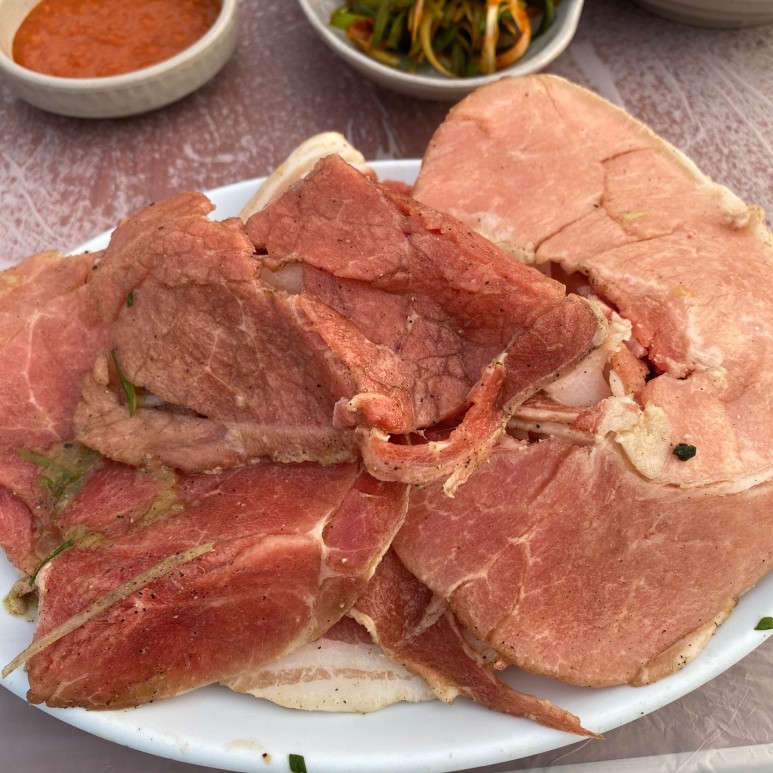 금남멧돼지 이미지