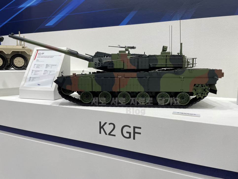 (KCEF&DIF2023) K2 전차 관련 부스 촬영 - undefined - 현대로템 (KCEF&DIF2023) K2 전차 관련 부스 촬영 - undefined - 현대로템