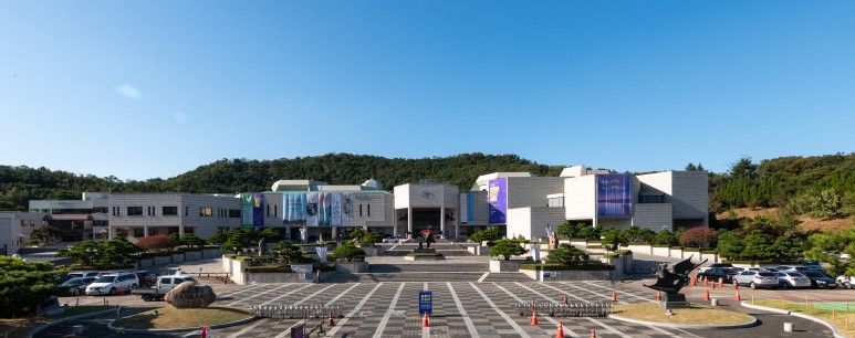 대구 국악원 대구문화예술회관, 국립남도국악원과 2