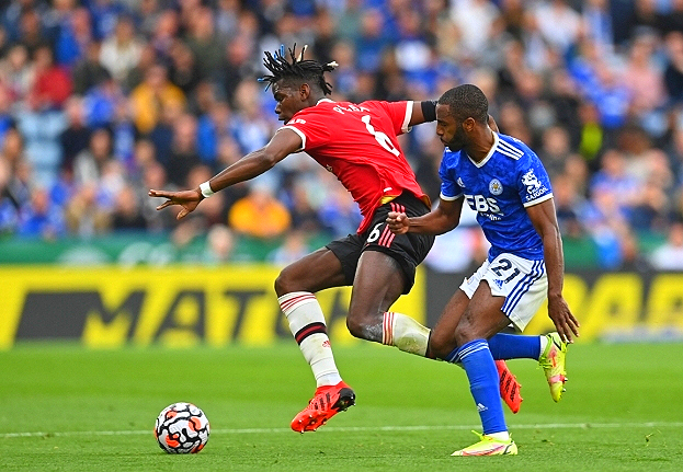2-4로 패한 맨유 최악의 부진이 계속되는 솔샤르 경질이 대답하며 레스터에게 1