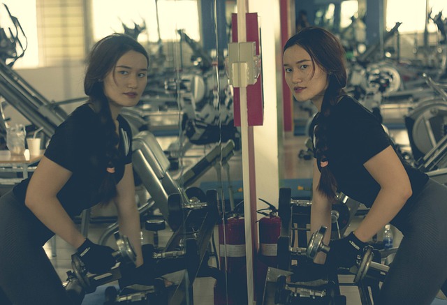  그랬구나! 훈련만으로는 복부의 "세로줄"을 만들 수 없는 이유