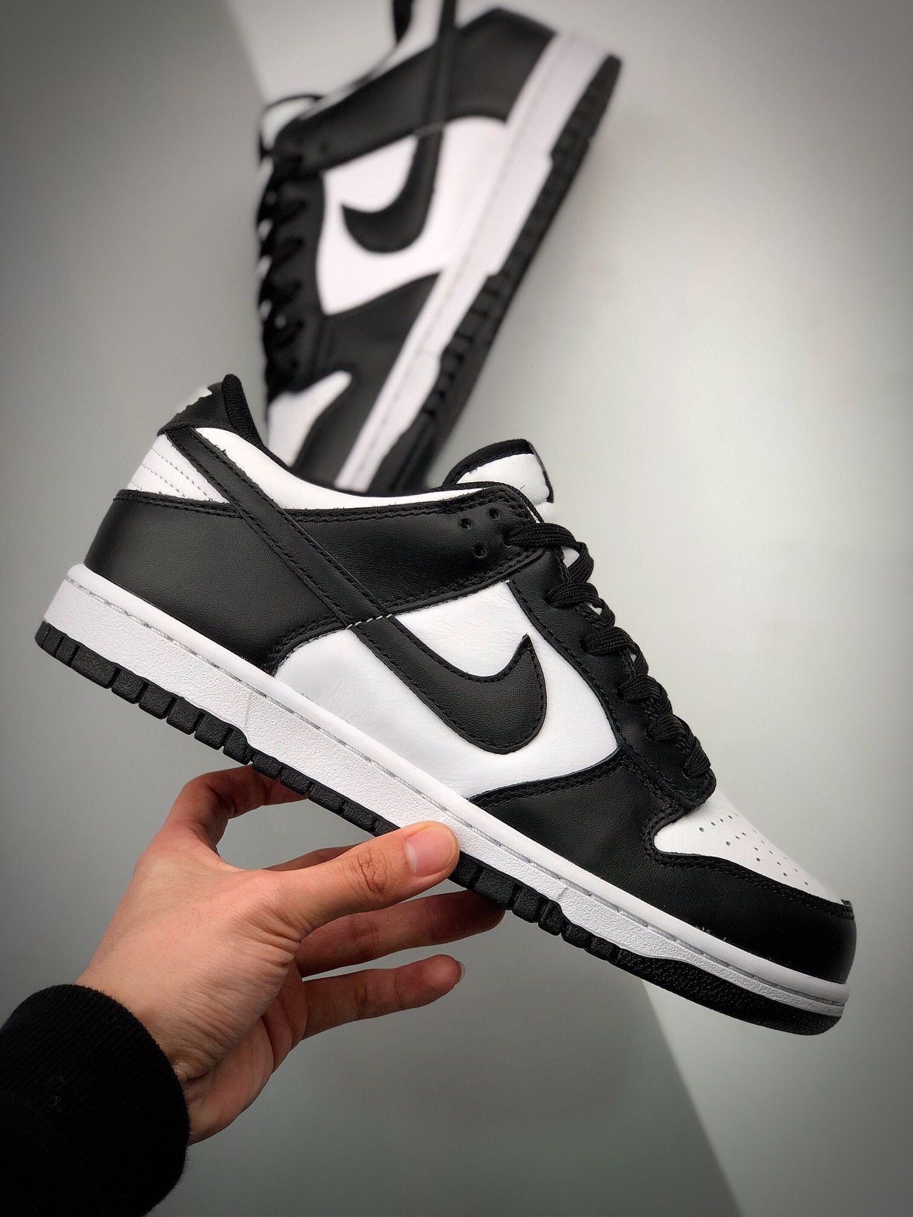  [NIKE] S2 나이키 덩크 로우 레트로 블랙 화이트 범고래 BLACK WHITE DD1391-100