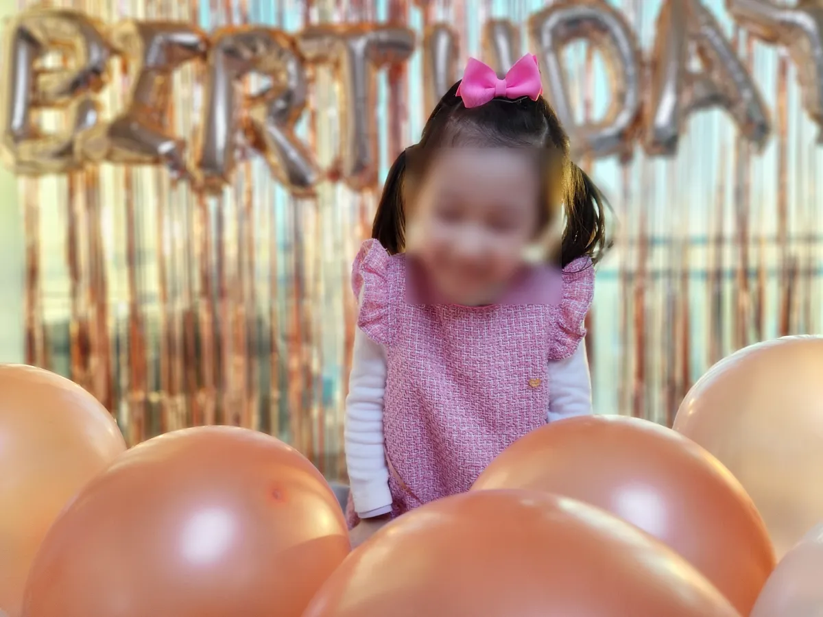 포토존에서-사진찍는-아이