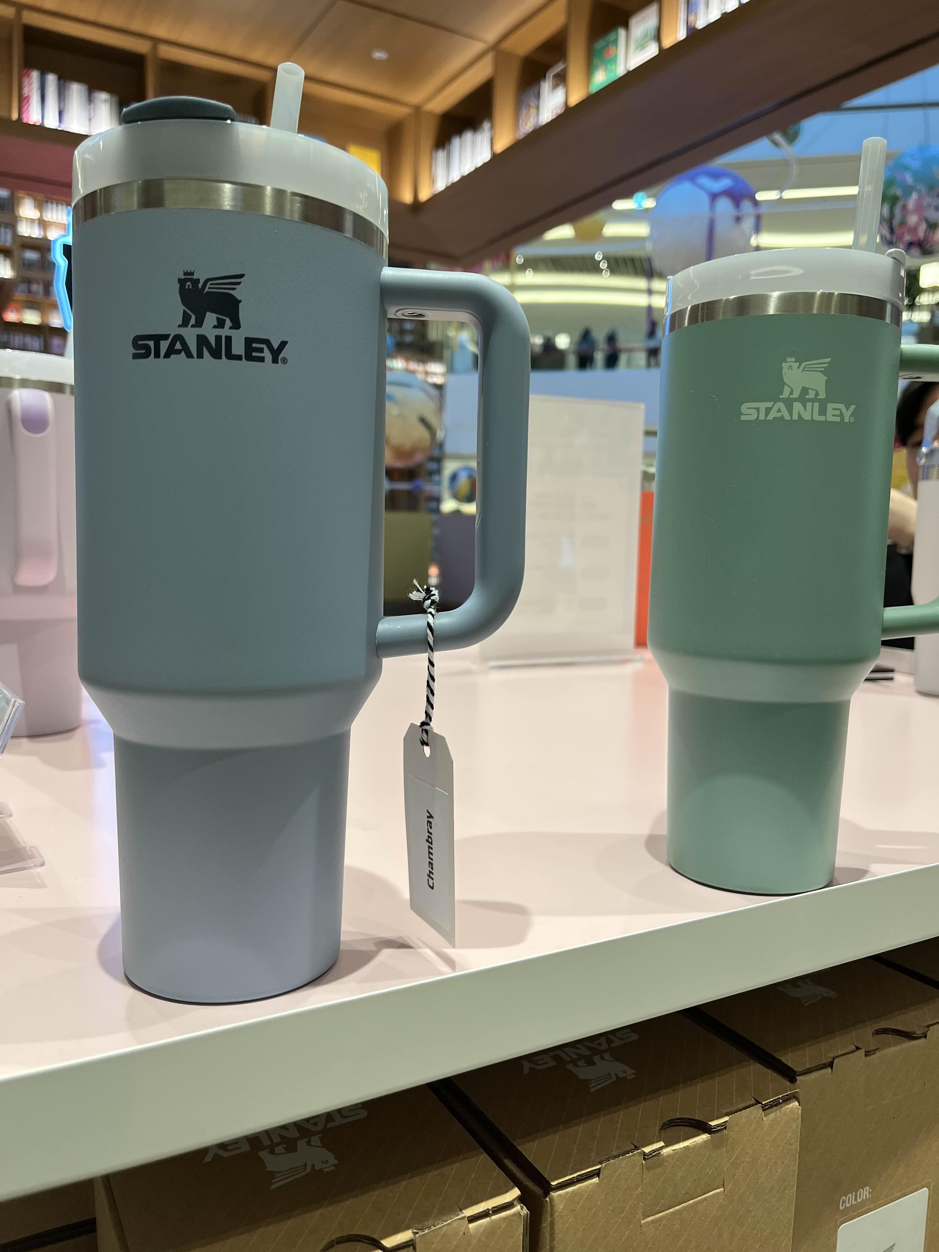 스텐리 텀블러 사진