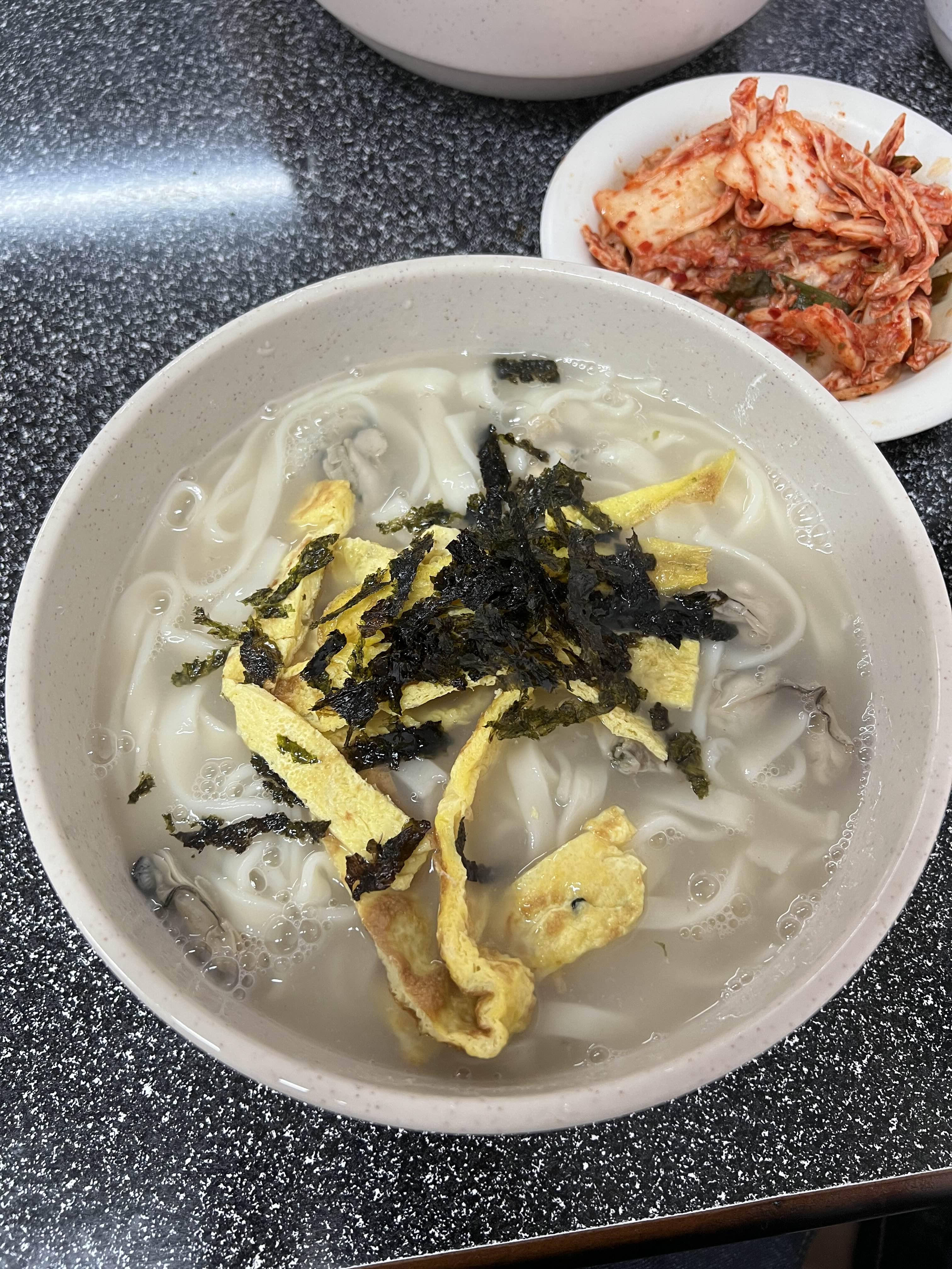 은둔식달에 나온 인천 손칼국수 하루 세시간만 영업하고 주말에는 쉼