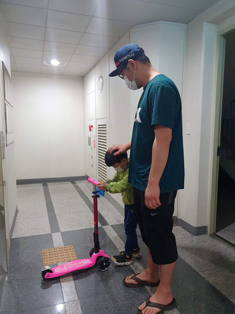 매장구매&6개월사용 리뷰(feat.교통사고ㅠㅠ) 마이크로킥보드 맥시T 폴더블 디럭스 쇼킹핑크 20