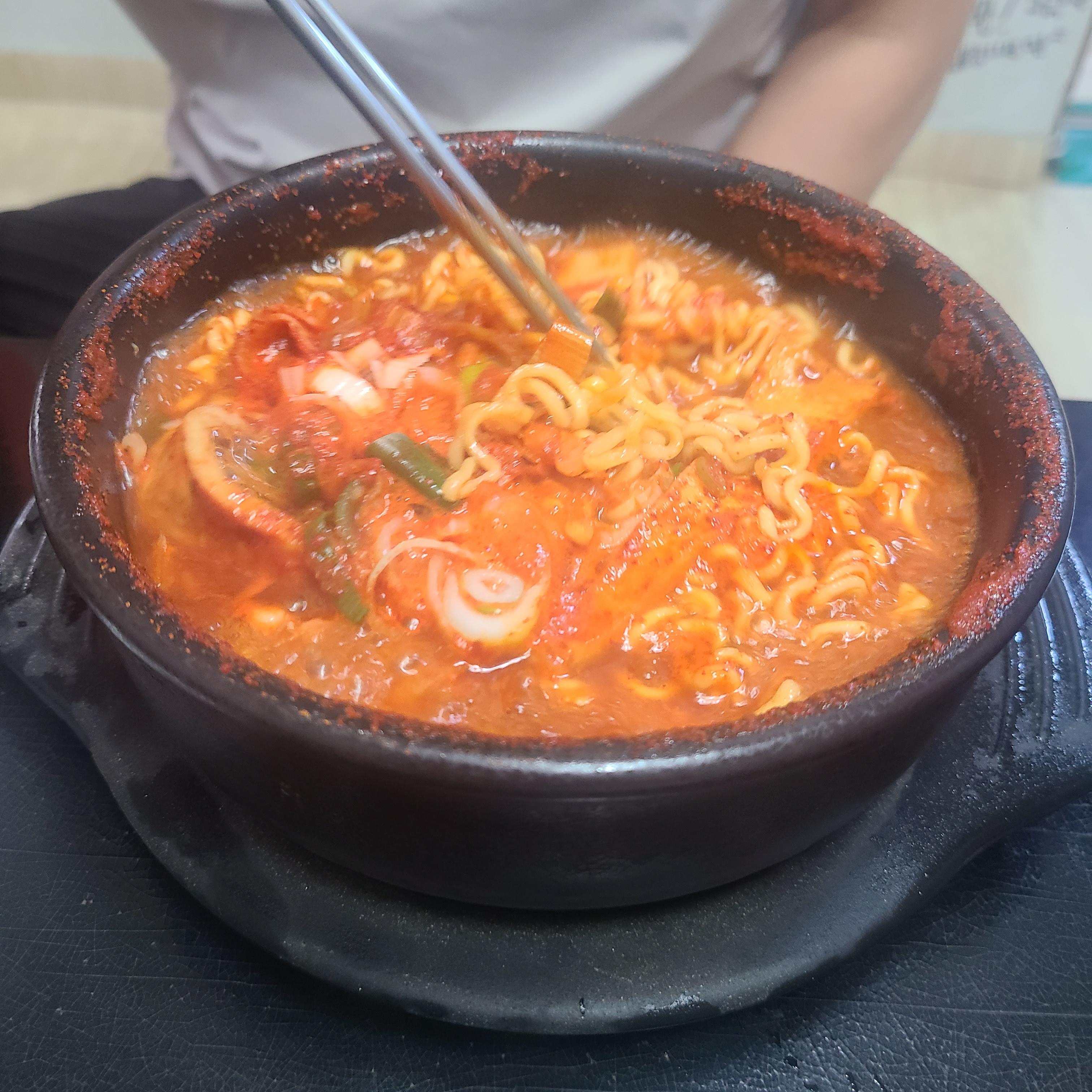  [종로 화동] 경춘자의 라면땡기는날에서 짬뽕라면과 해장라면