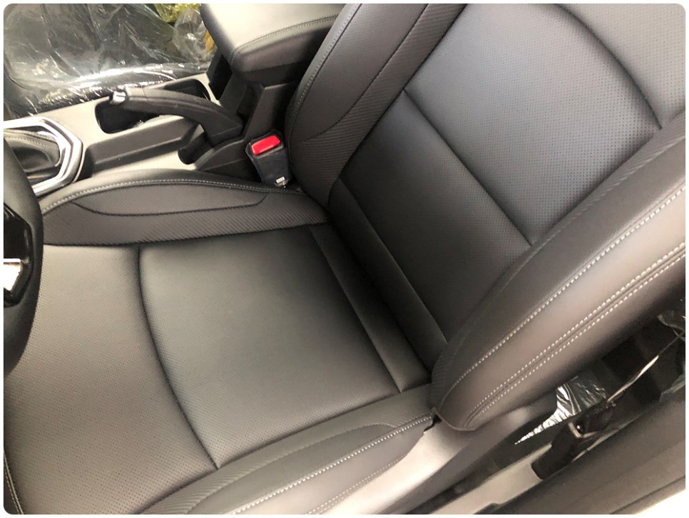 티볼리 에어 가솔린 연비 티볼리에어 1.5가솔린 화이트 4