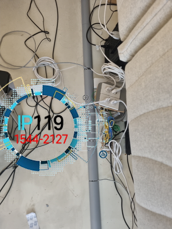 강남구 신사동 1층 사무실 8회선 바닥 포설 및 허브 구축 랜공사 사례