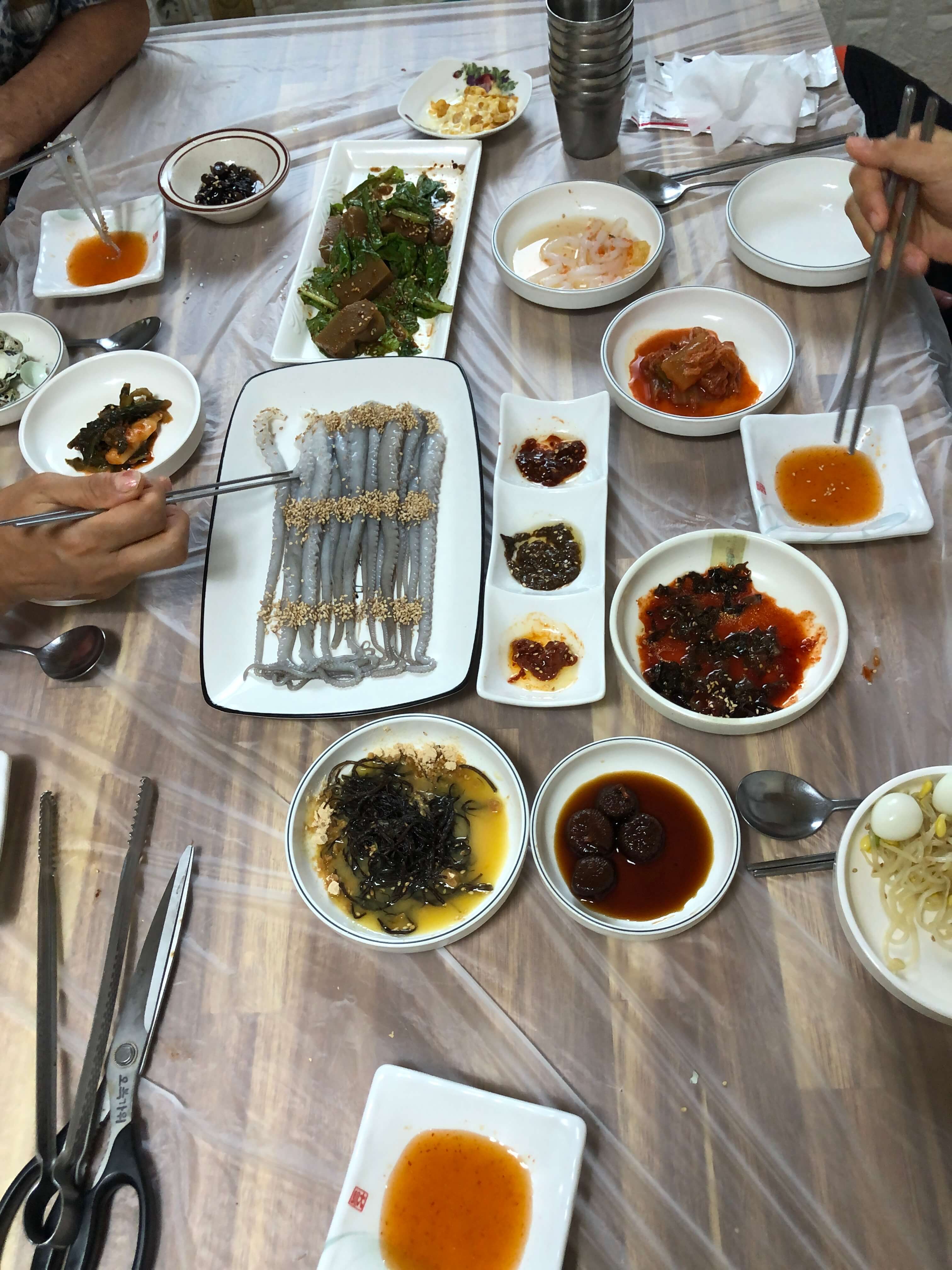민수랜드-제일회식당 반찬과메뉴
