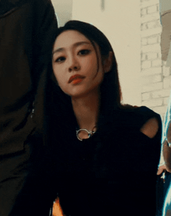  [러블리즈 서지수] 뮤직비디오 움짤 : 국힙겜탑 래원, 조광일, 안병웅 - 라이언 일병 (with 딩고, 배틀그라운드)