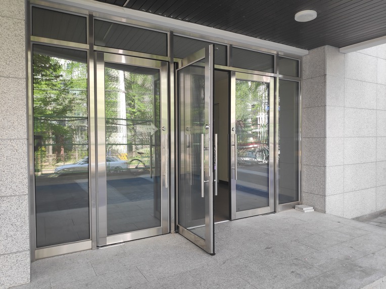 도어(Door) 이미지