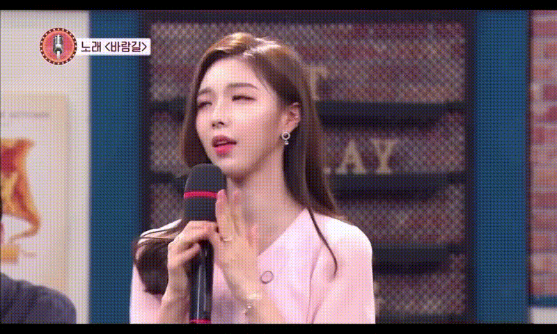 정은혜 아나운서 노래 부르는 장면