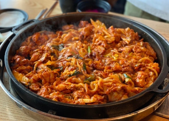 호원가든 – 숯불 닭갈비 명가