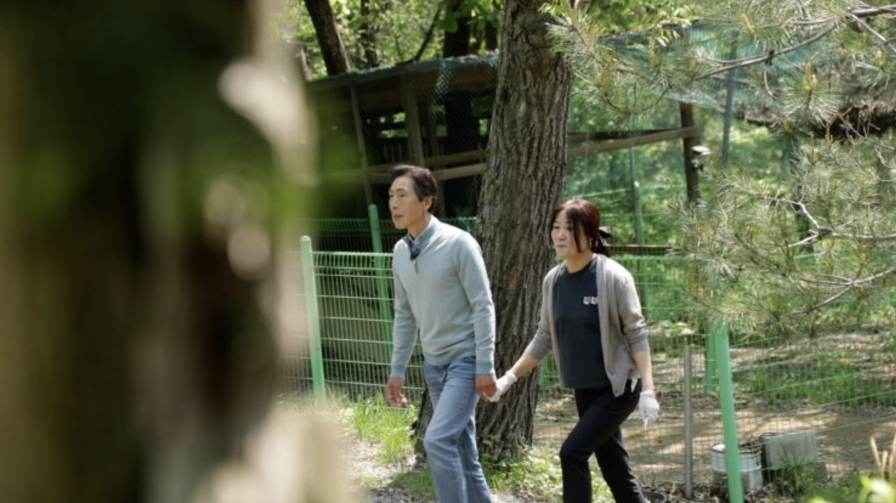 이금희 아나운서가 찾은 첫 번째 발걸음은 정선아리랑시장이다. 방송을 통해 소개됐던 그 명물들은 여전히 그 자리를 지키고 있었다 ...