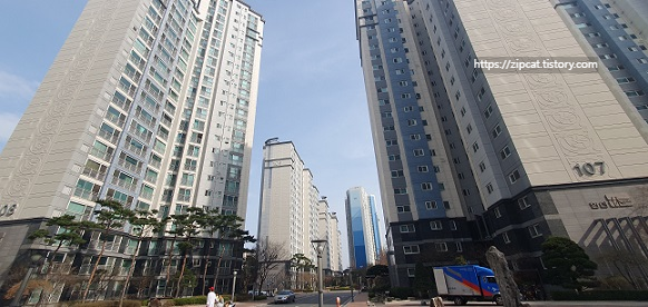 한신 휴 플러스 아파트 청계