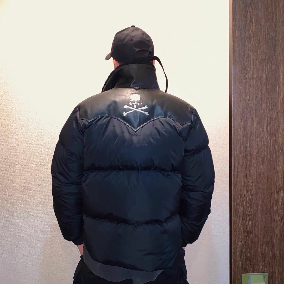  [MASTER MIND] 마스터마인드 록키 마운틴 스컬 다운 패딩 자켓