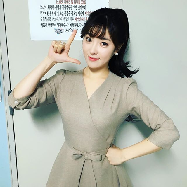 코미디빅리그 그린나이트 여자 개그우먼. 코빅 김다온 강원FC 장내 아나운서 출신 코미디빅리그 그린나이트 여자 개그우먼. 코빅 김다온 강원FC 장내 아나운서 출신