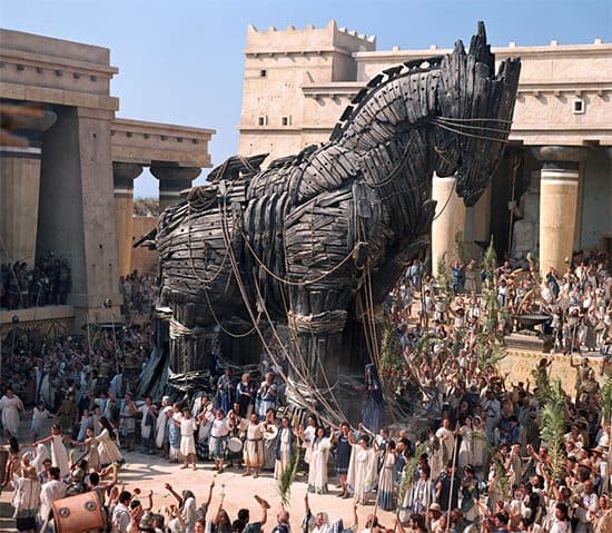 고고학 역사상 가장 희귀한 트로이 전쟁 모자이크 발견 VIDEO: &#39;Rarest ever&#39; mosaic depicting the Trojan War is found in Syria