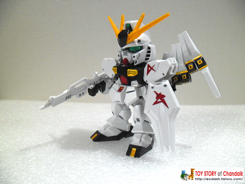 [반다이] BANDAI - SD GUNDAM EX-STANDARD 016 RX-93 v GUNDAM / &nu;(ニュー)ガンダム (뉴 건담)