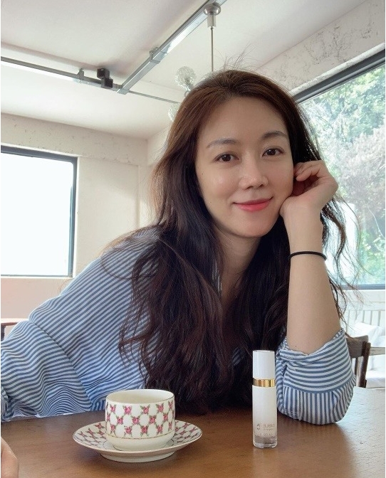  서현진 연휴 내내 예쁜 네 얼굴 연휴내내 썩은 내 얼굴 가리고 애 들쳐업고 시가에