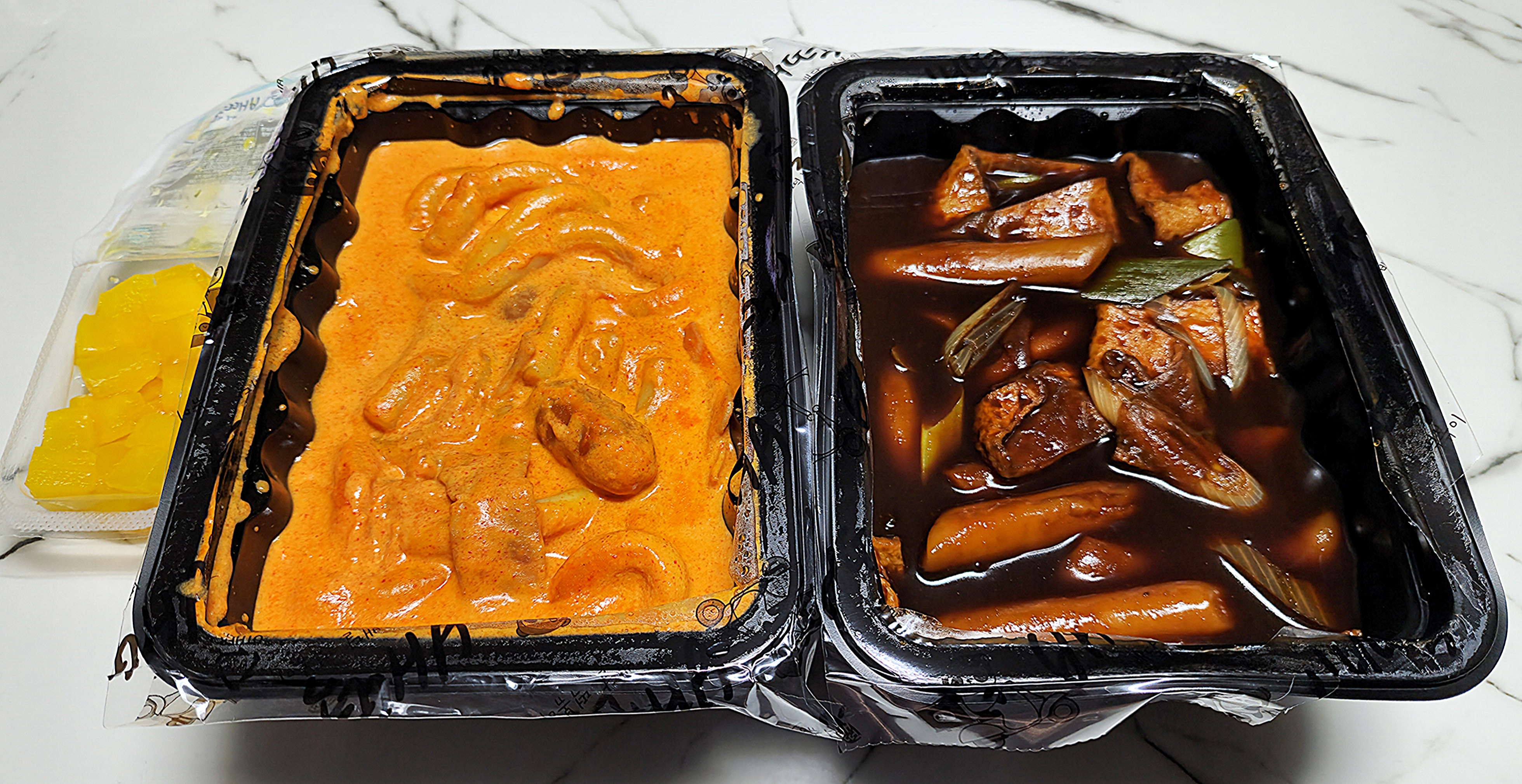 배떡-로제떡볶이-짜장떡볶이