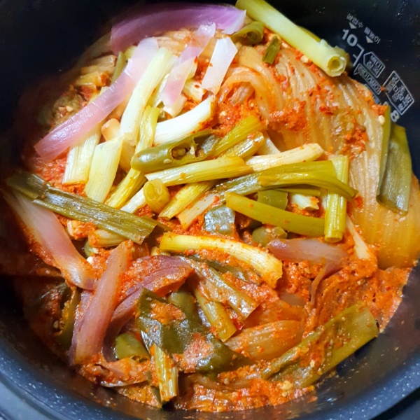 전기밥솥 김치찜완성