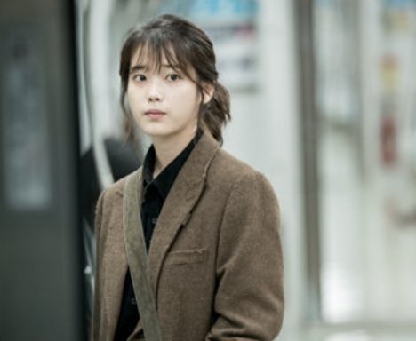 가수-아이유