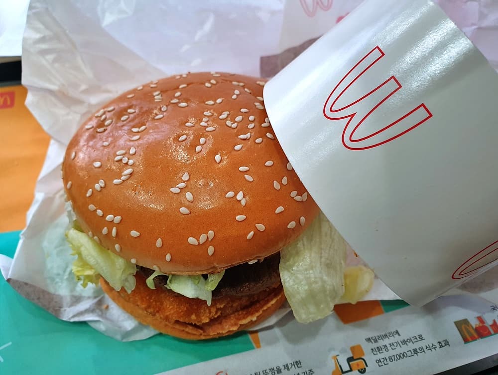  맥도날드 슈비버거(Shrimp Beef Burger) 처음 먹어본 후기