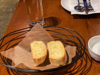 바칼라 치킨스테이크 부추페스토 이탈리아음식