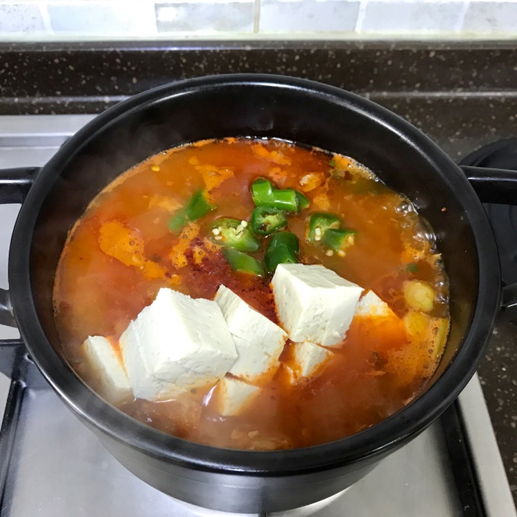  정육점 공짜 돼지비계로 참치김치찌개 맛있게 끓이는법