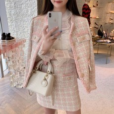  오늘의 할인상품 트위드투피스 꿀템 써보세요.