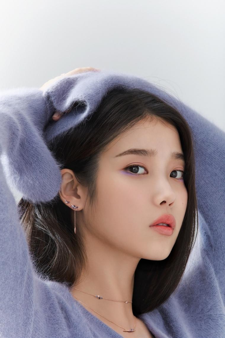 IU Sexy Photoshoot 11 Images KpopCelebs