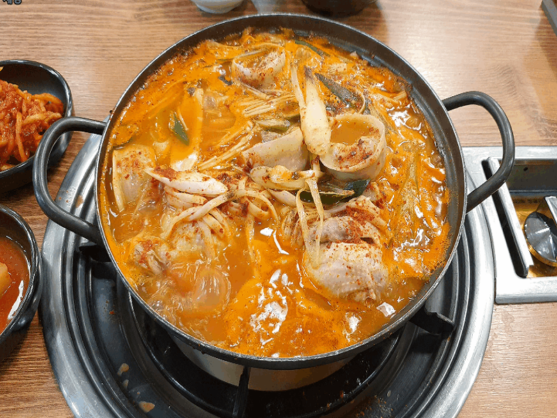 성남 중앙시장 수미식당- 닭한마리얼큰칼국수1