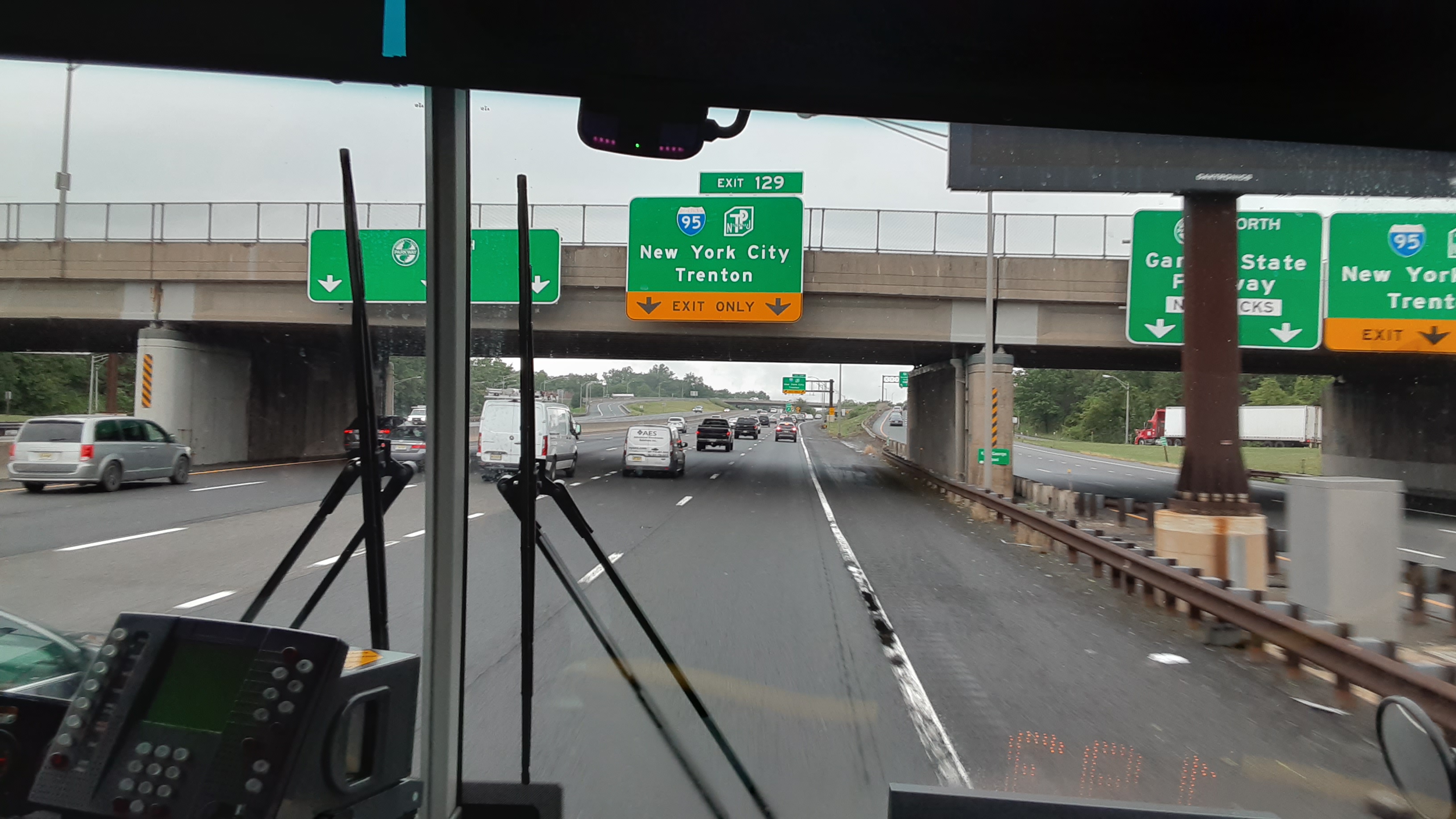 뉴저지 &gt; 맨해튼: NJ Transit Bus 출근코스