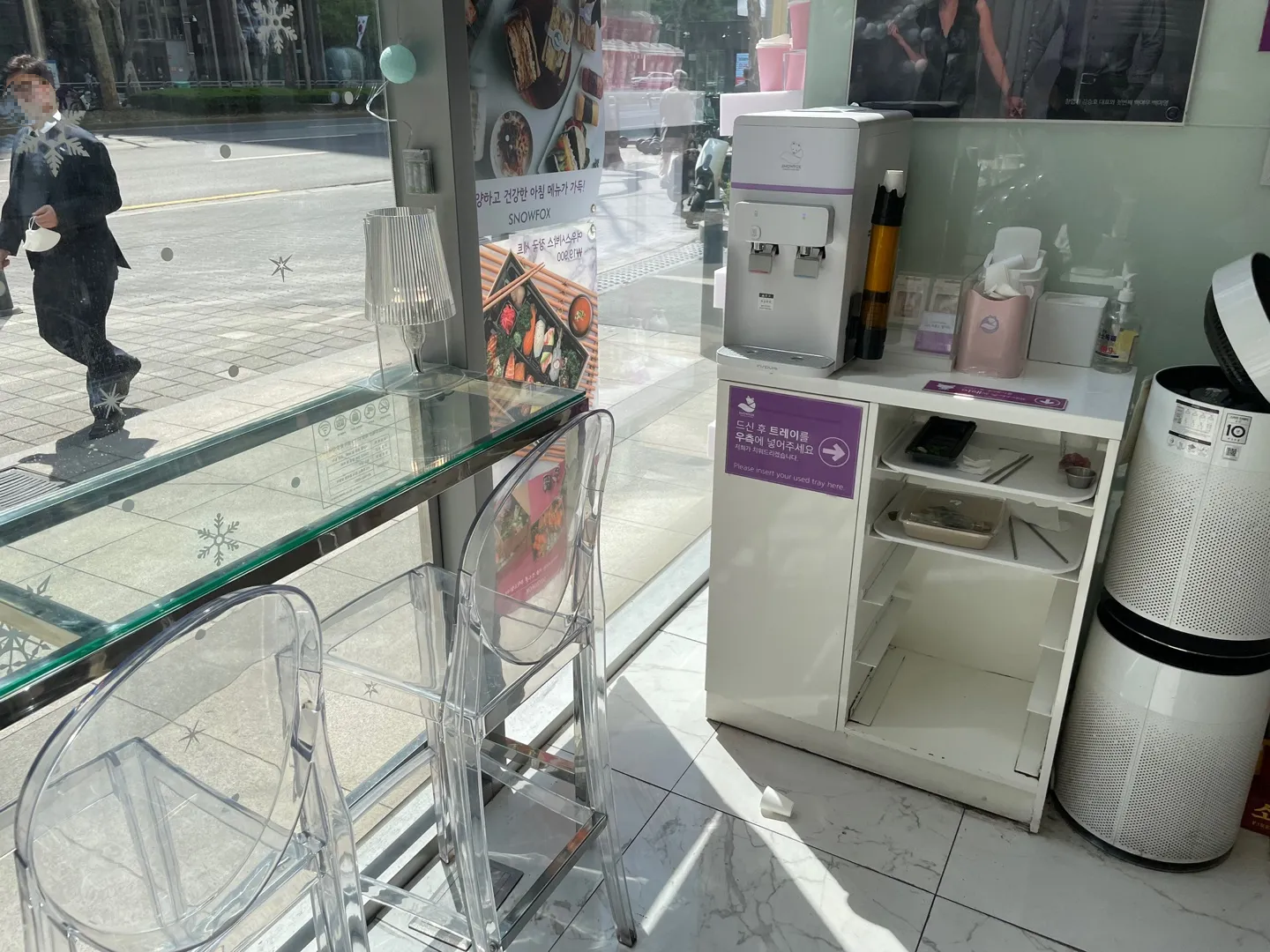 선릉-스노우폭스-도시락-식당-내부-3