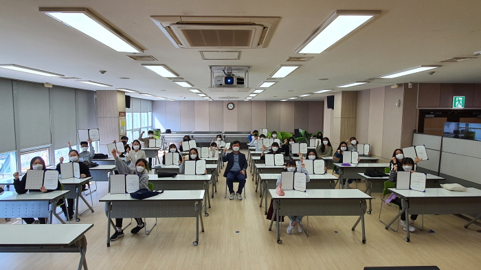 화성시여성가족청소년재단유앤아이센터 이미지
