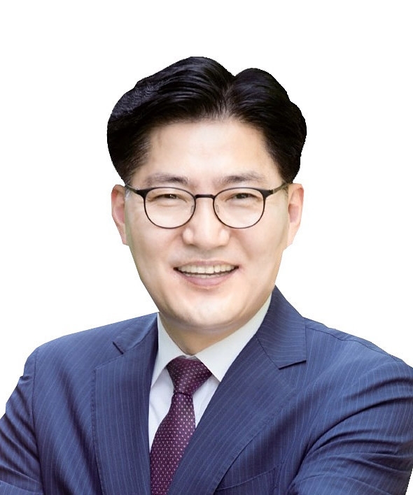  이정훈 강동구청장, 이번에는 '아내 폭행' 혐의? 野 "조치 취하라"