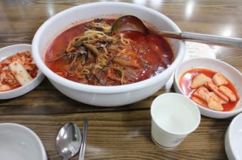 육개장 칼국수