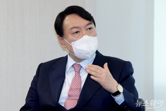  윤석열, 아내 허위 경력 논란에 “국민 눈높이에 미흡해 죄송”