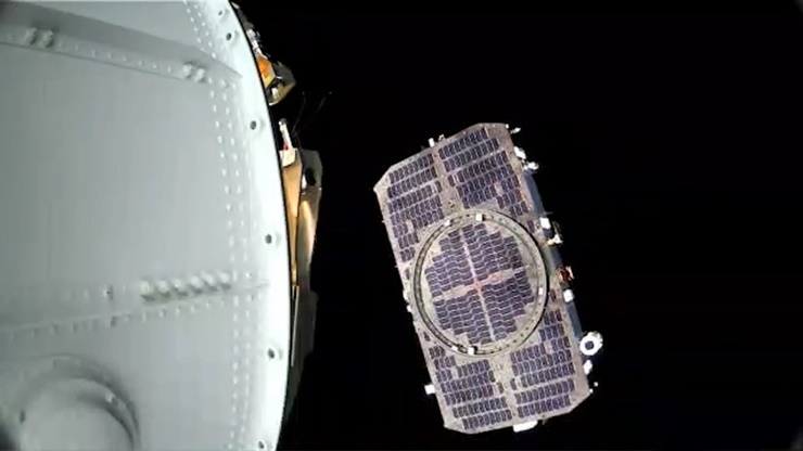 우주에 도착한 한화시스템 ‘소형 SAR위성’ 모습 (사진=정부 제공)dpi1004.com