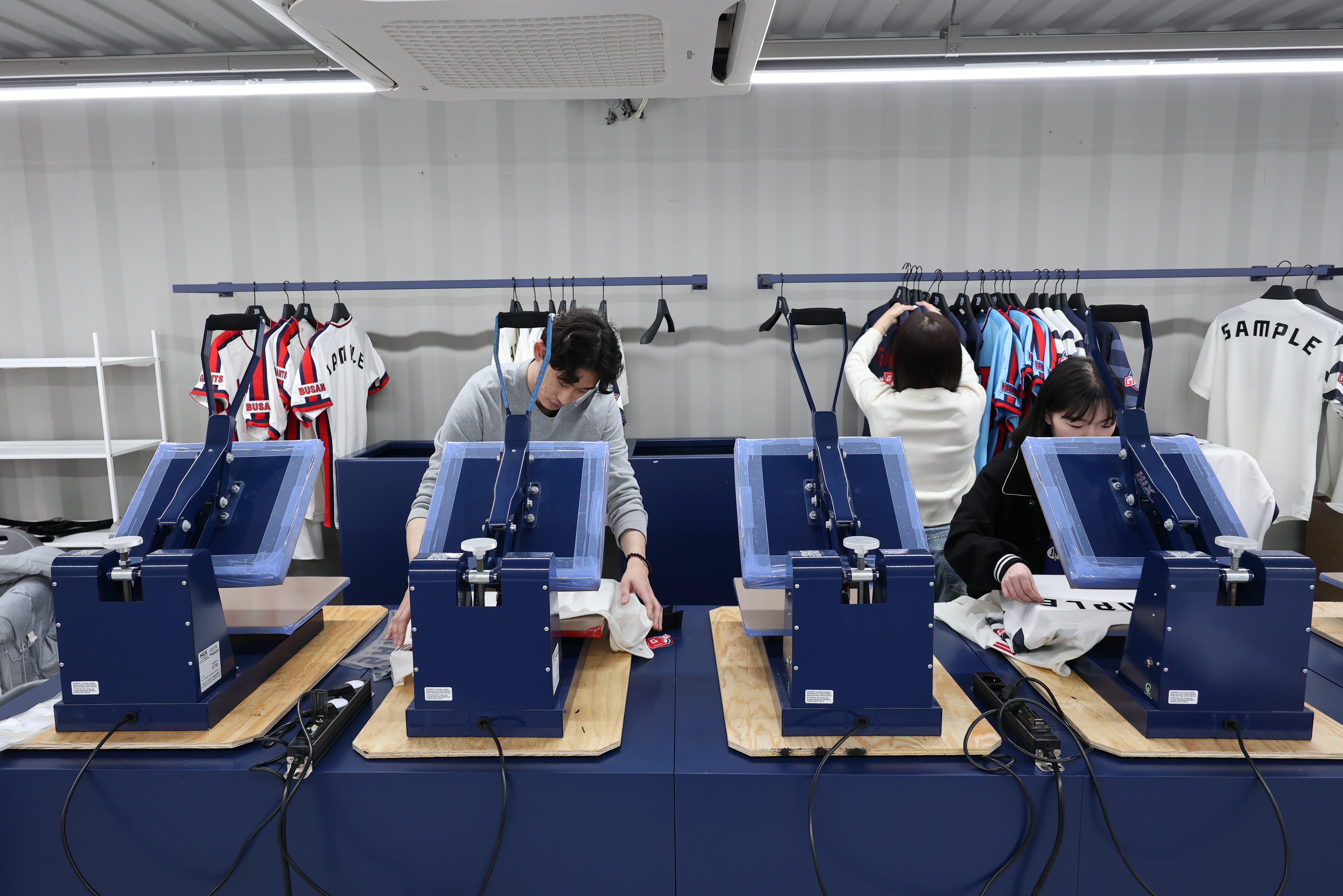 굿즈샵 이미지