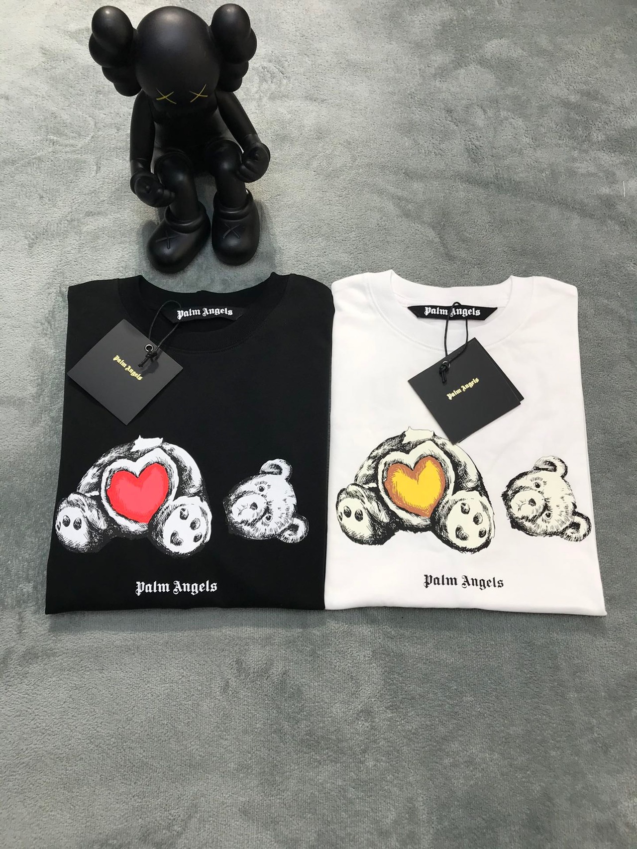 [PALM ANGELS] 팜엔젤스 킬더베어 하트 프린트 반팔 티셔츠 (2 COLOR)