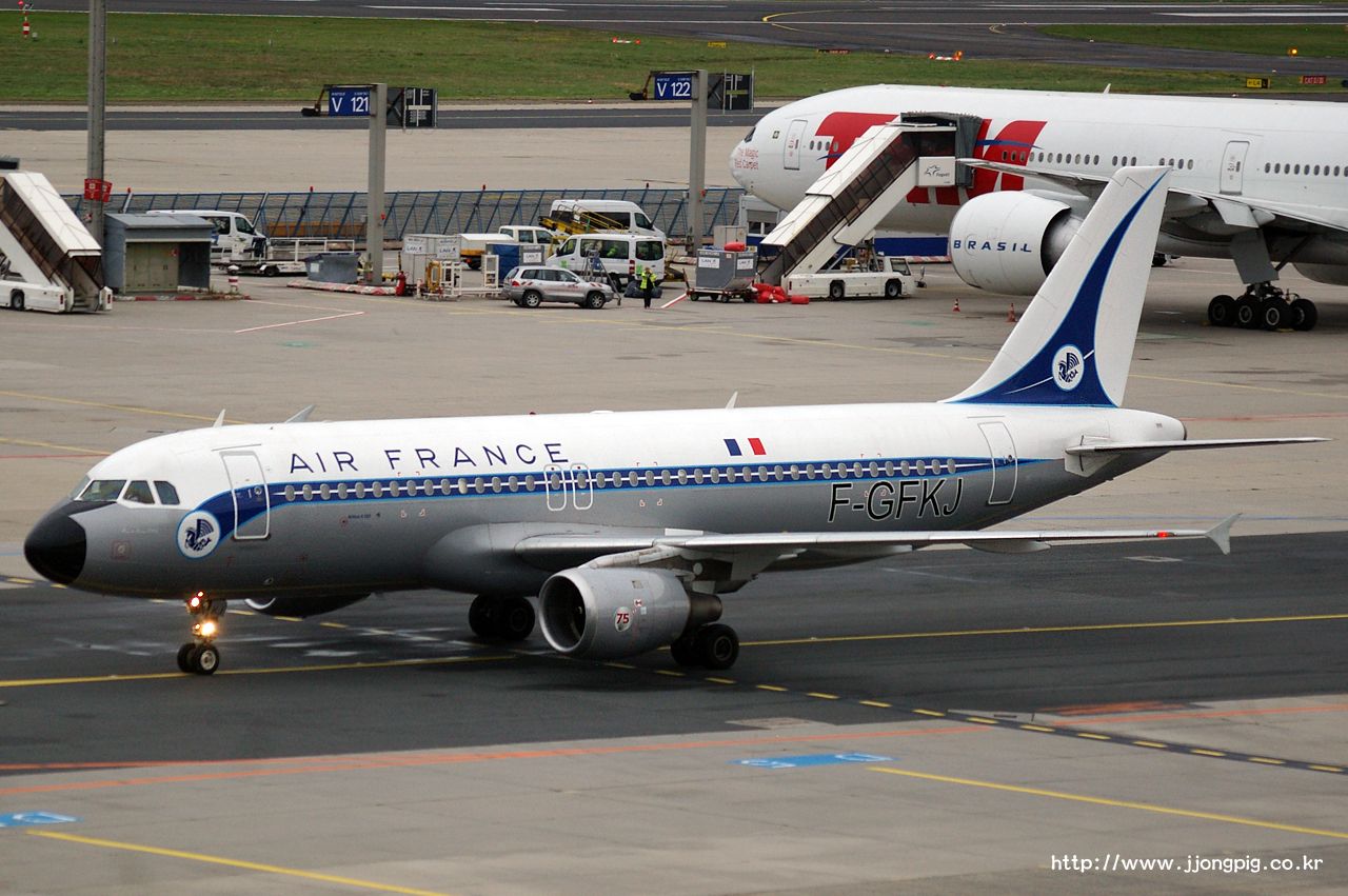 에어 프랑스 Air France AF AFR F-GFKJ A320-200 Airbus A320-200 A320 프랑크푸르트-암 마인 공항 Frankfurt am Main (Rhein-Main AB) 프랑크푸르트 Frankfurt am Main FRA EDDF