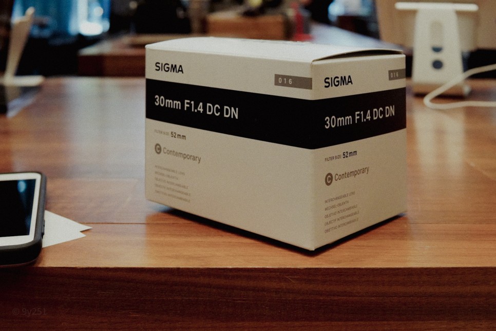  소니 ZV-E10 + 시그마 30mm 단렌즈 / Sigma 30mm f/1.4 DC DN Contemporary