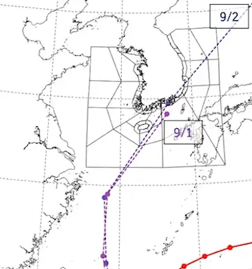 국내 기상청의 9월 1일과 9월 2일에 변경된 태풍 힌남노 예상 경로