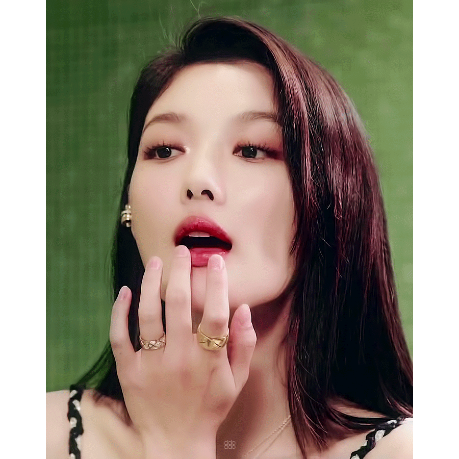  배우 김유정 샤넬 화인 주얼리 화보
