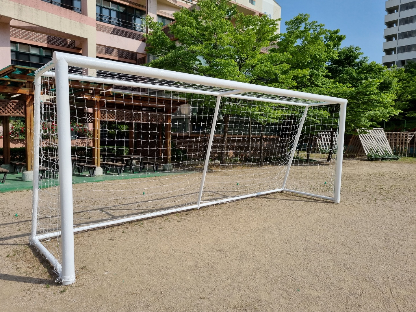  [날개스포츠] 서울등양초등학교 축구골대 도색, 축구골망 교체 작업