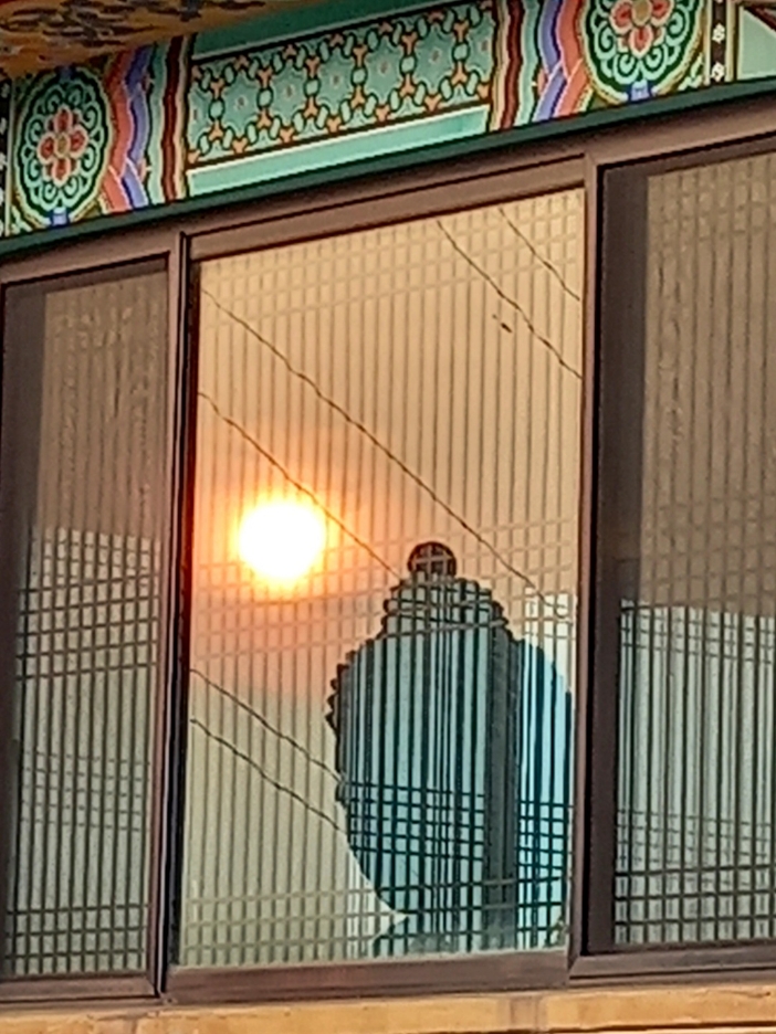 img.jpg