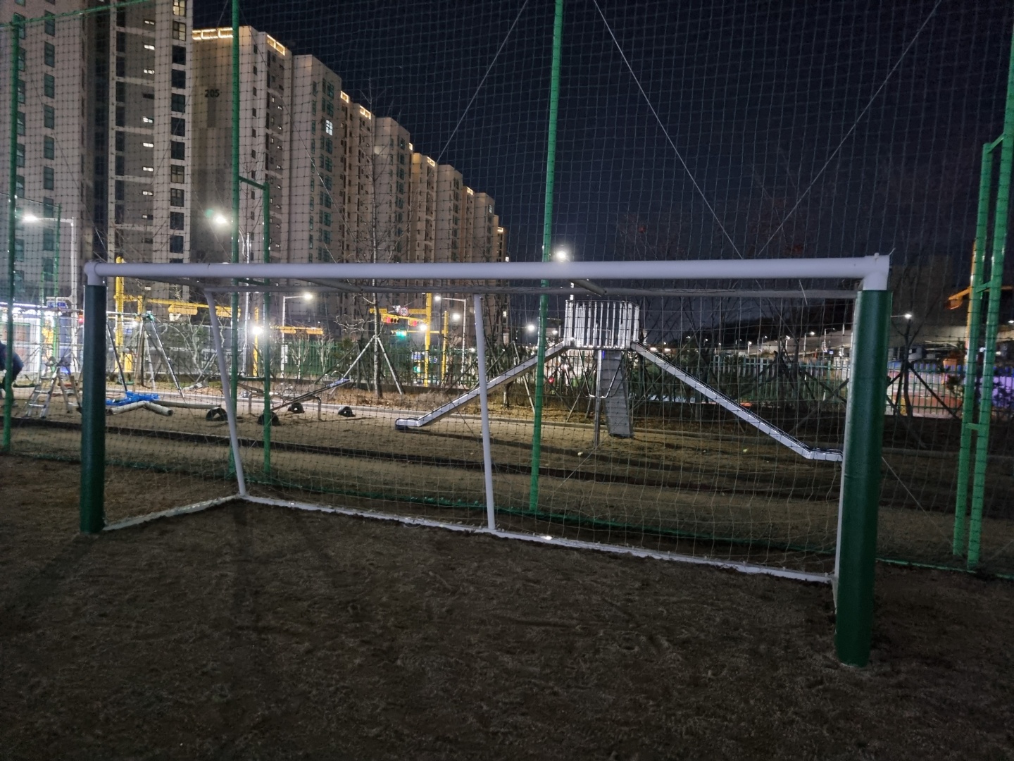  [날개스포츠] 김포보름초등학교 축구골대보호대 설치 작업